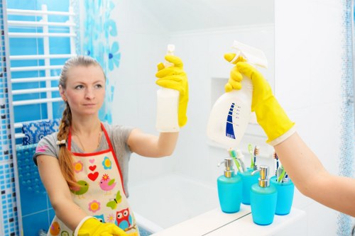 Professional carpet cleaning in TW1 with focus on fabric care and cleanliness