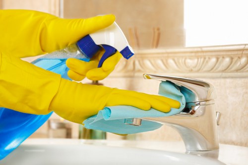 Signs a rug needs professional cleaning in Tw1