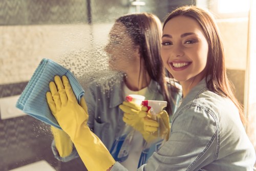 Professional team handling house clearance in Tw1